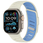 斜扣透氣雙色矽膠錶帶，適用於 Apple Watch 46mm / 49mm / 45mm / 44mm