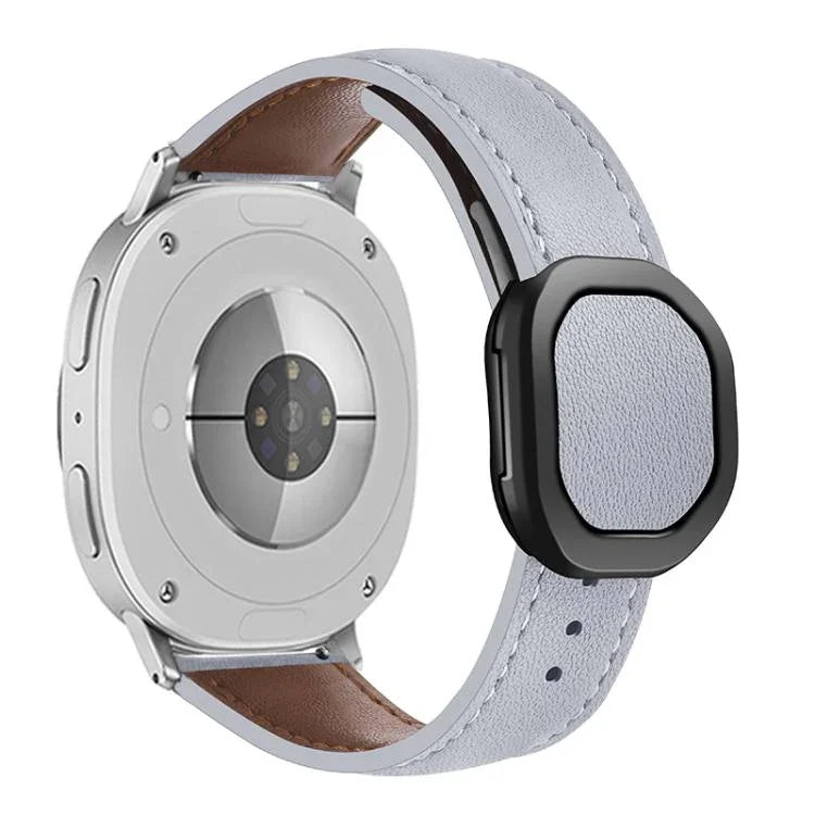 磁吸折疊真皮扣錶帶，適用於 Samsung Galaxy Watch8 / Watch8 Classic