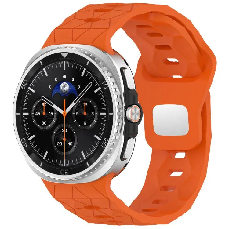 足球紋反向鋼扣矽膠錶帶，適用於 Samsung Galaxy Watch8 / Watch8 Classic