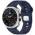 足球紋反向鋼扣矽膠錶帶，適用於 Samsung Galaxy Watch8 / Watch8 Classic