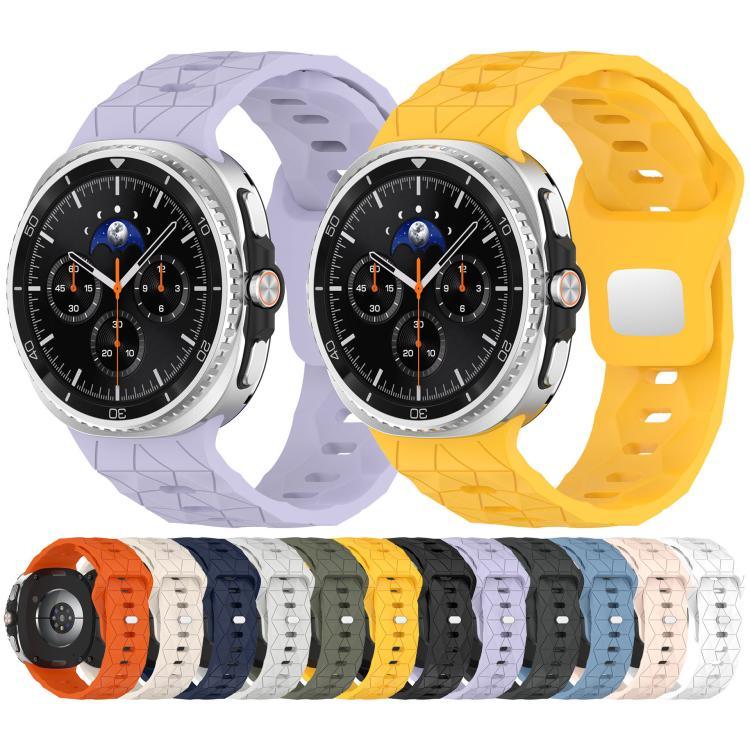 足球紋反向鋼扣矽膠錶帶，適用於 Samsung Galaxy Watch8 / Watch8 Classic