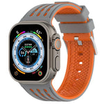 垂直孔洞雙色透氣矽膠錶帶，適用於 Apple Watch 46mm / 49mm / 45mm / 44mm