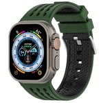 垂直孔洞雙色透氣矽膠錶帶，適用於 Apple Watch 46mm / 49mm / 45mm / 44mm
