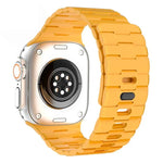 馬紋壓花單針磁吸矽膠錶帶，適用於 Apple Watch 46mm / 49mm / 45mm / 44mm