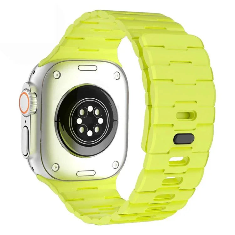 馬紋壓花單針磁吸矽膠錶帶，適用於 Apple Watch 46mm / 49mm / 45mm / 44mm