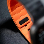 馬紋壓花單針磁吸矽膠錶帶，適用於 Apple Watch 46mm / 49mm / 45mm / 44mm