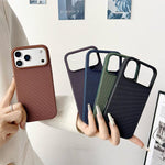 官方科技布紋側貼 TPU 磁吸手機殼，無 AI 相機按鈕，適用於 iPhone 17 Pro Max、iPhone 17 Pro、iPhone 17、iPhone Air、iPhone 16 Pro Max、iPhone 16 Pro、iPhone 16、iPhone 15 Pro Max