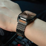 長骨架 W 型磁性不鏽鋼錶帶，適用於 Apple Watch 46mm / 49mm / 45mm / 44mm