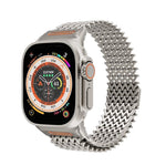 長骨架 W 型磁性不鏽鋼錶帶，適用於 Apple Watch 46mm / 49mm / 45mm / 44mm