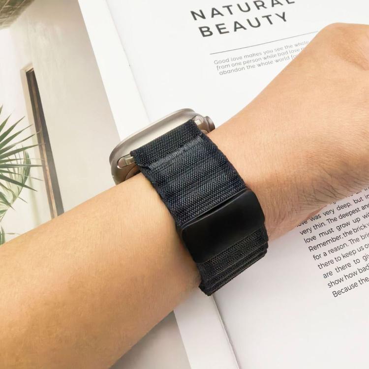 越野磁扣編織尼龍環錶帶，適用 Apple Watch 46mm / 49mm / 45mm / 44mm，適用 Apple Watch 42mm / 41mm / 40mm / 38mm