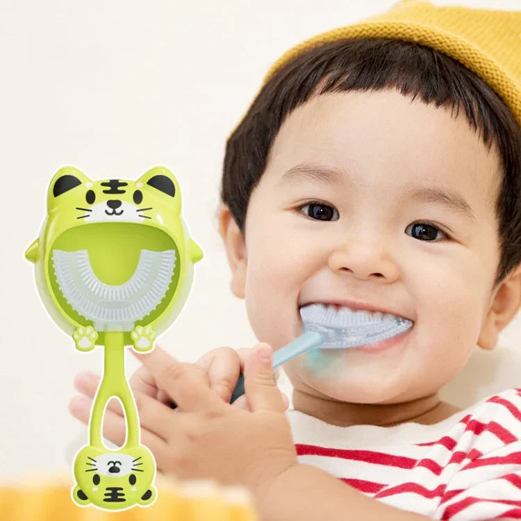 S8 2件兒童卡通動物手動U型矽膠牙刷，適合2-12歲